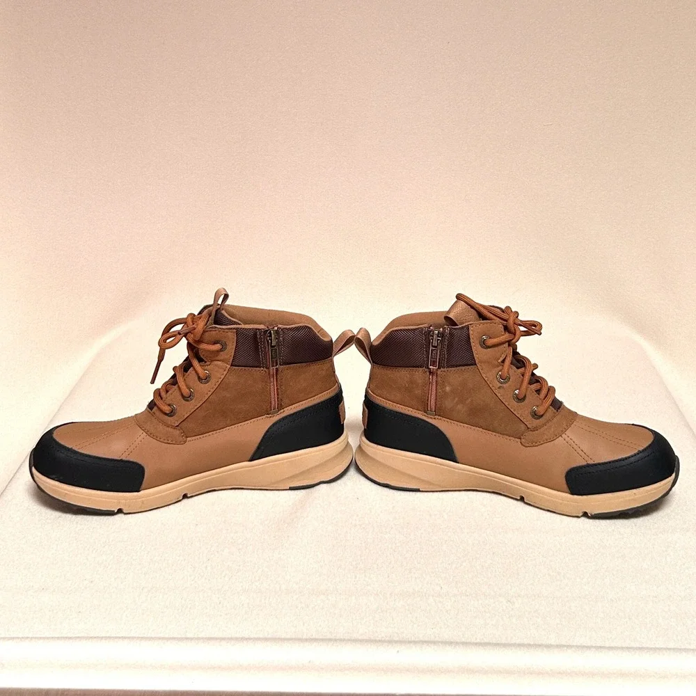 UGG Emmett Duck Boots Big Kids 6 Chestnut Waterproof Thinsulate 1152411K